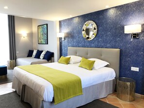 Large suite Duplex | Blackout drapes, soundproofing, iron/ironing board - Hotel Les Suites - De Crécy (Crecy-la-Chapelle)