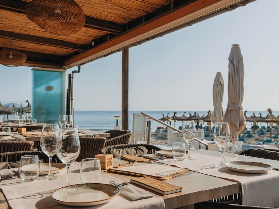 Breakfast, lunch, dinner served; international cuisine, beach views