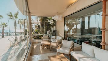 Een flatscreentelevisie