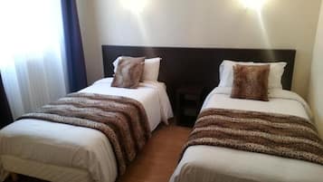 Standard Twin Room | Premium bedding, desk, iron/ironing board, free WiFi