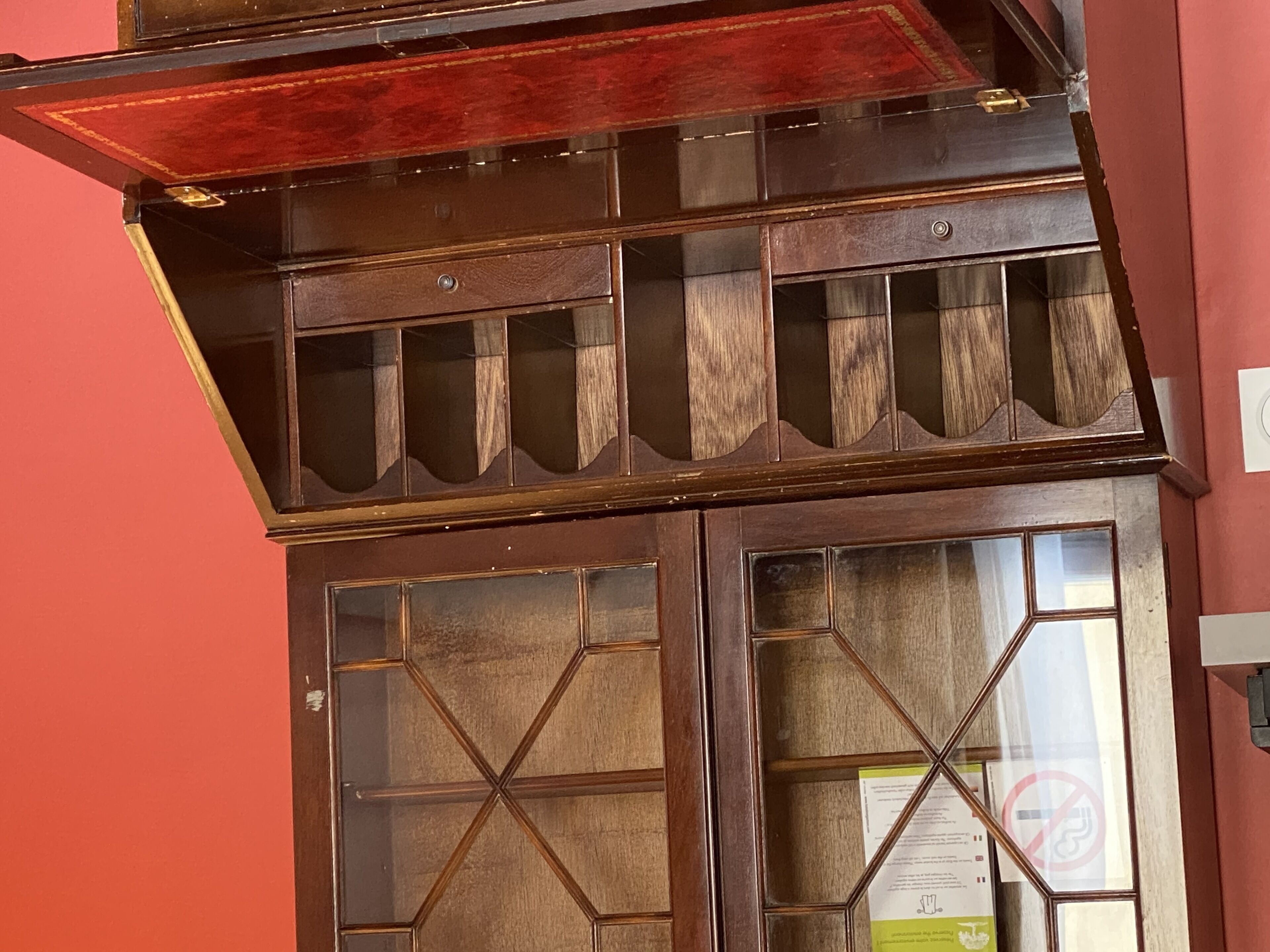 large family room | room amenity