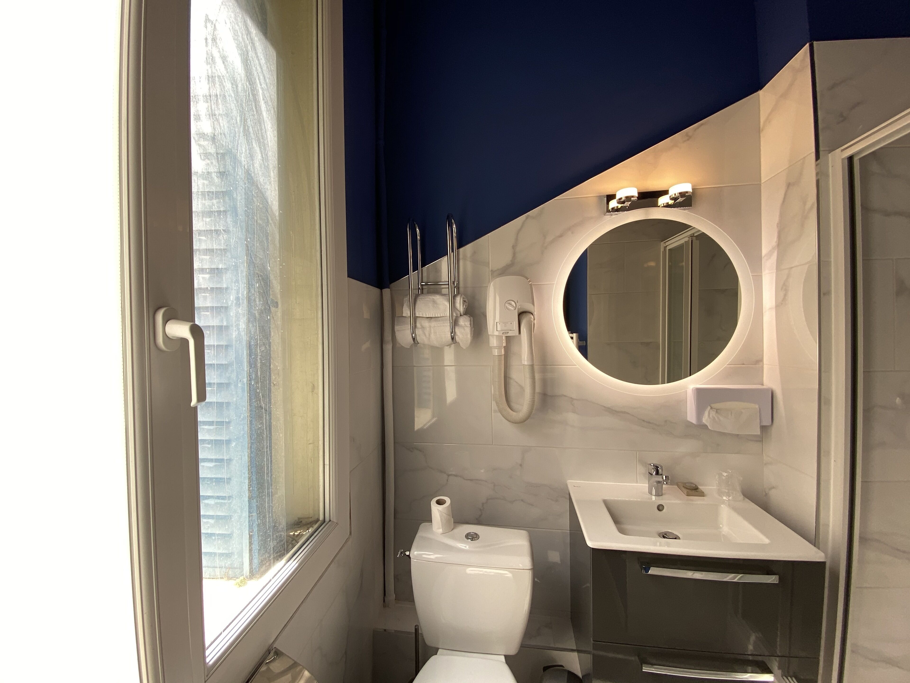 superior room | 1 bedroom, in-room safe, desk, blackout curtains