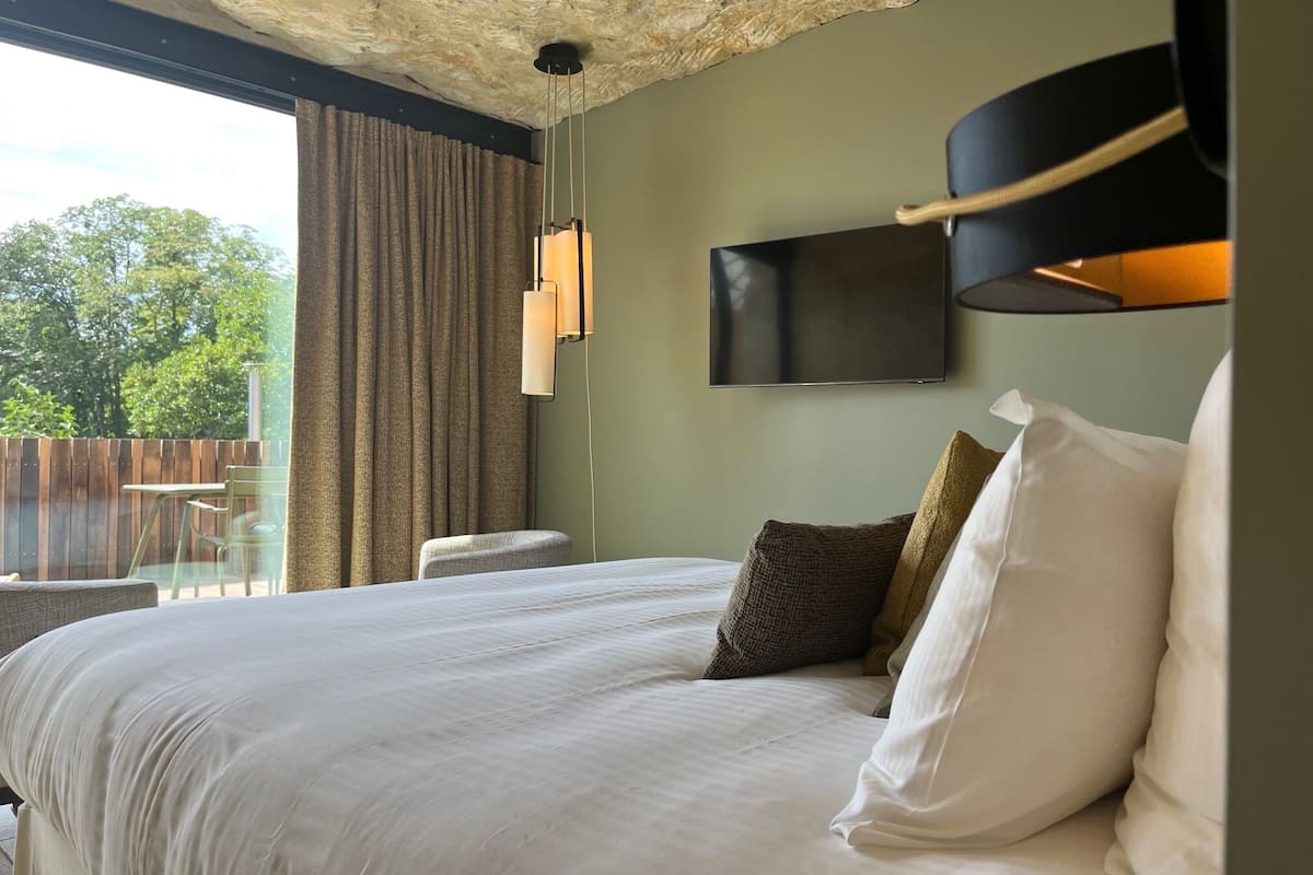 Suite | Roba de llit d'alta qualitat, minibar i caixa forta a l'habitació