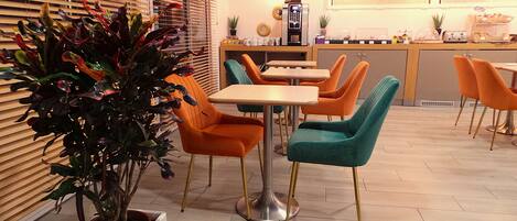 Daily buffet breakfast (EUR 10.69 per person)