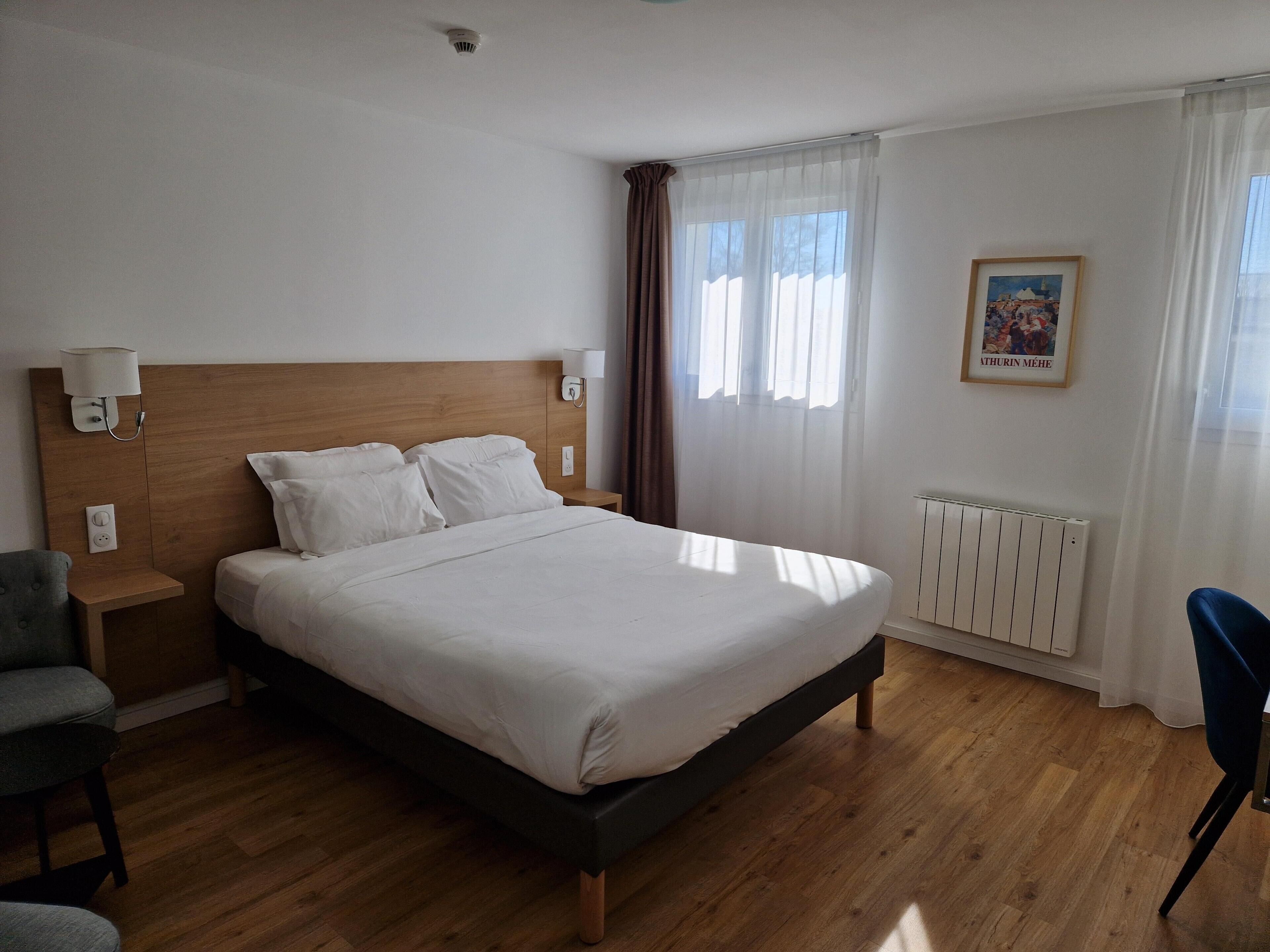 Superior Room, 1 Double Bed | Premium bedding, desk, laptop workspace, blackout drapes