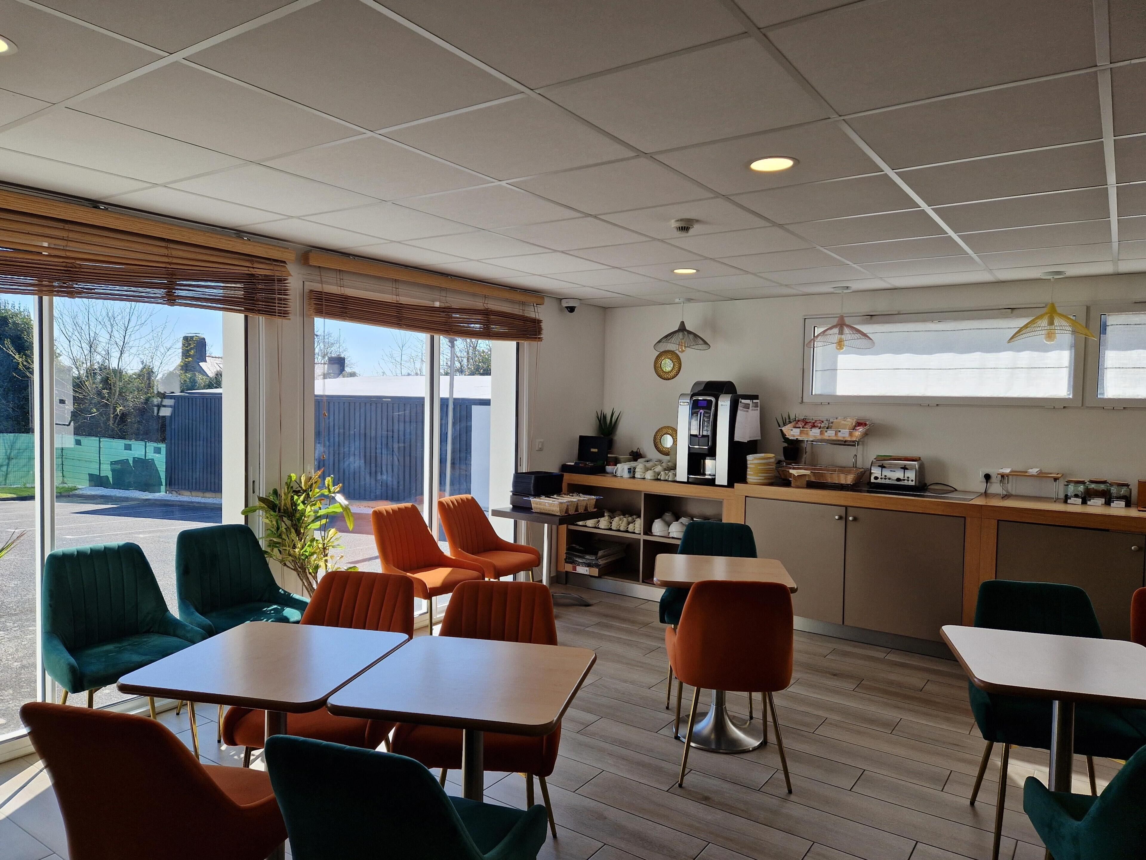 Daily buffet breakfast (EUR 12.90 per person)