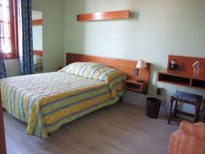 Safe på rommet og wi-fi (inkludert)