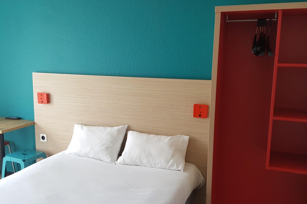 Habitació, 1 llit doble, bany privat (Cabrio) | Escriptori, cortines opaques, bressols i wifi gratuïta
