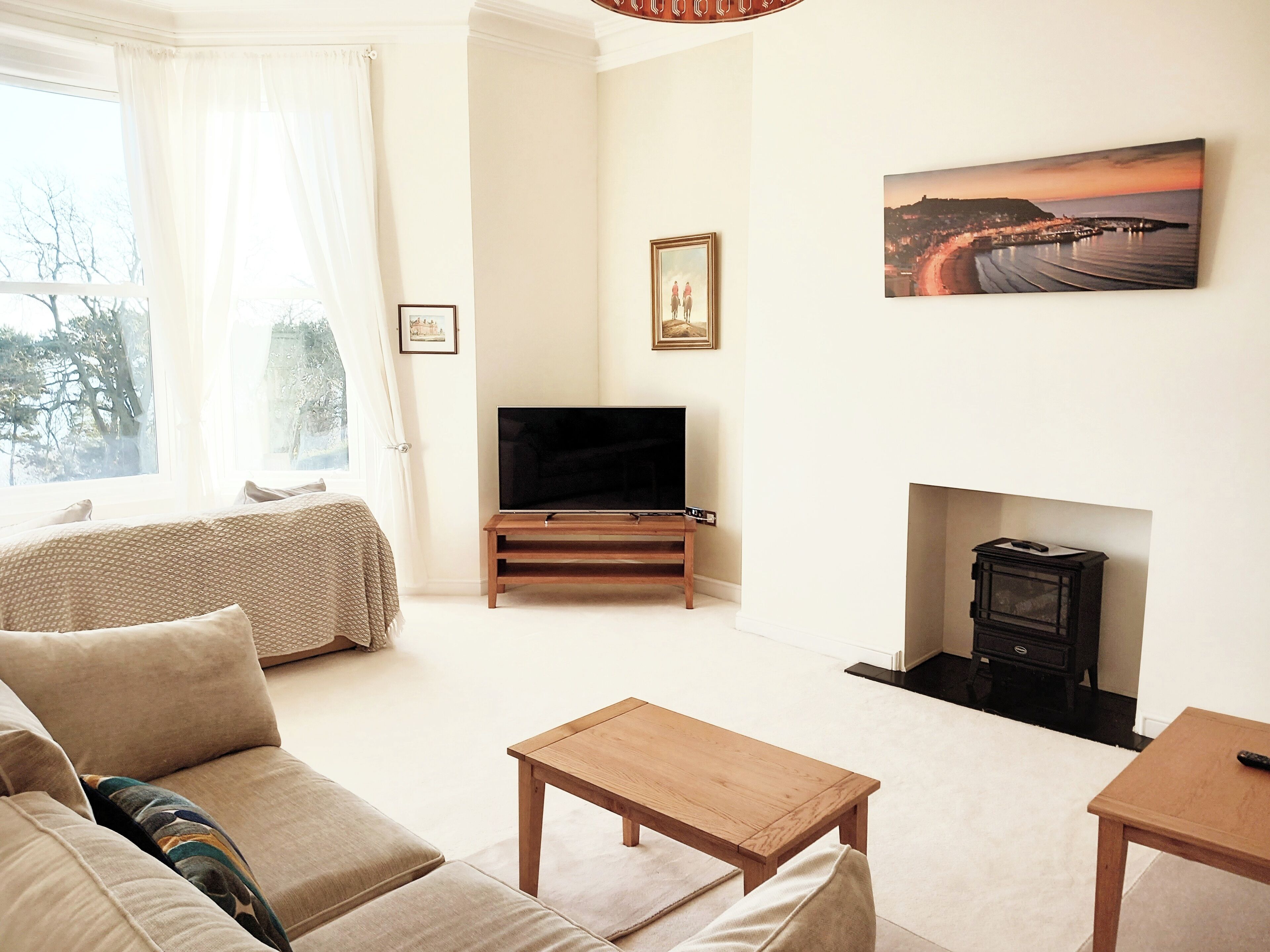 Luxury-Apartment | Wohnbereich | LCD-Fernseher, DVD-Player