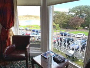 LCD TV, DVD player - Mansion House (Scarborough)