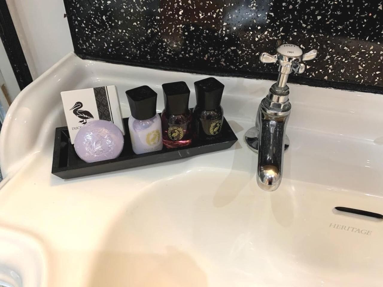 免費盥洗用品、吹風機、浴袍、毛巾