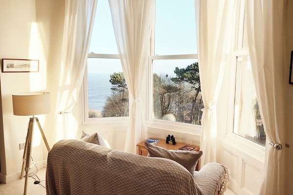 Luxury Apartment, 2 Bedrooms, Sea View | Hypo-allergenic bedding, in-room safe, individually decorated