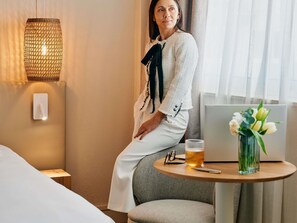 Premium bedding, in-room safe, desk, laptop workspace - Mercure Saint Raphael Centre Plage (Saint-Raphael)