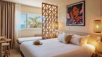 Premium bedding, in-room safe, desk, laptop workspace
