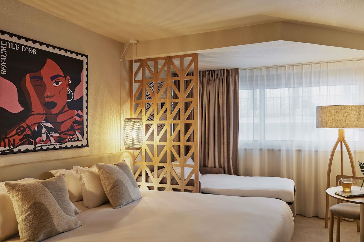 Classic Room, Multiple Beds, City View | Premium bedding, in-room safe, desk, laptop workspace