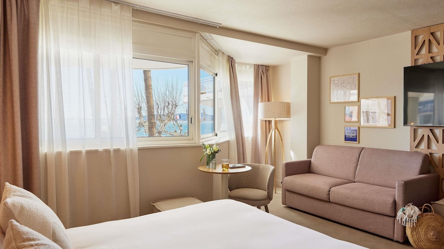 Mercure Saint Raphael Centre Plage