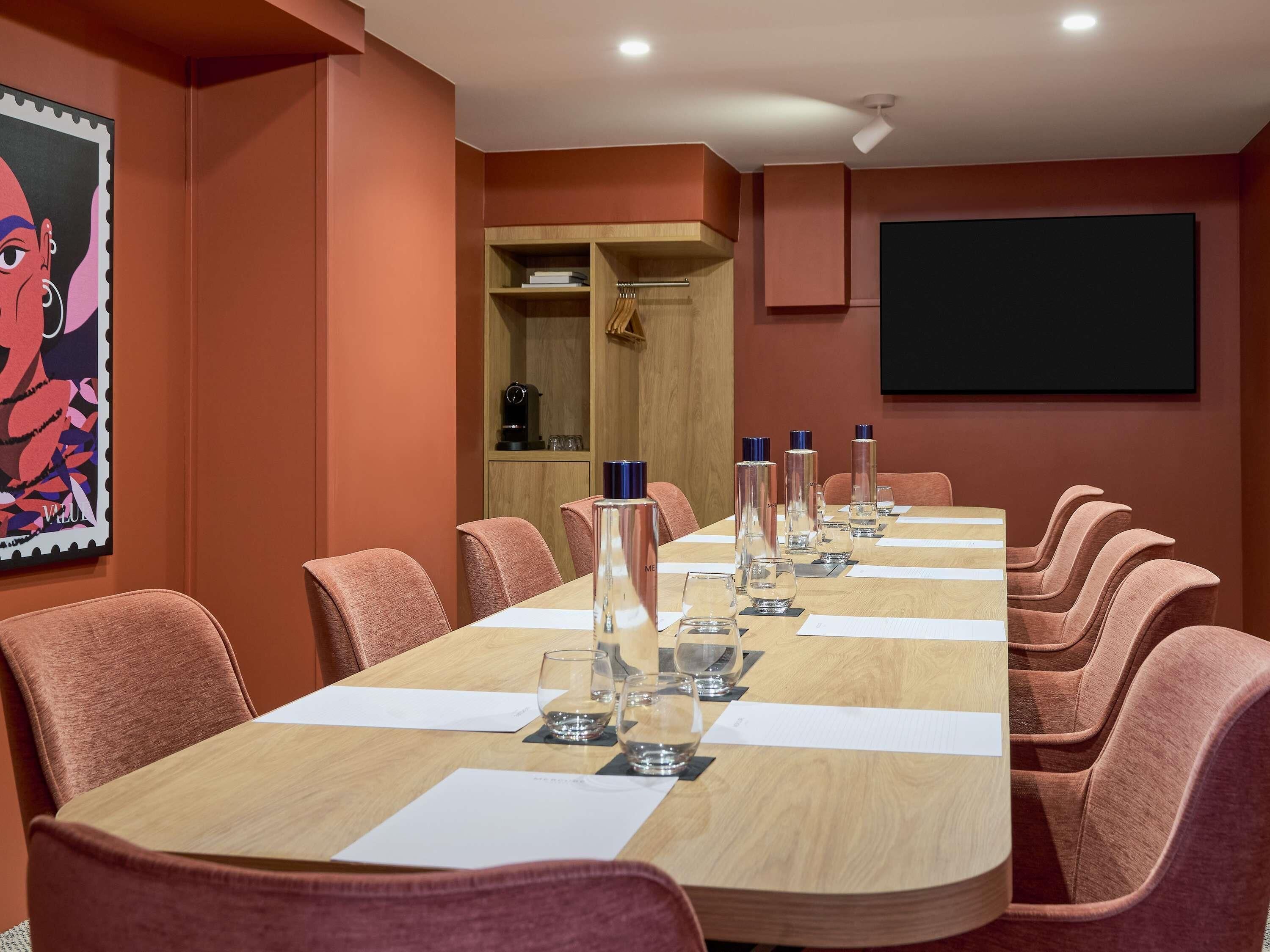 Meeting facility