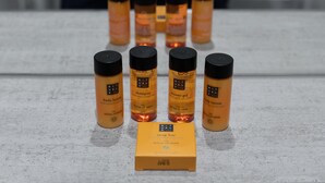 A display of Ritual of Meer products including shampoo, shower gel, and body lotion. - Mornington Victor Hotel London Belgravia (London)