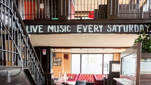Bar (on property) - Marine Court Hotel (Bangor)