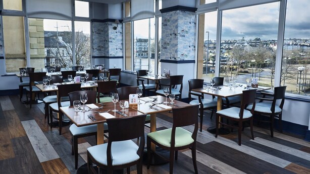 Breakfast, lunch and dinner served - Marine Court Hotel (Bangor)