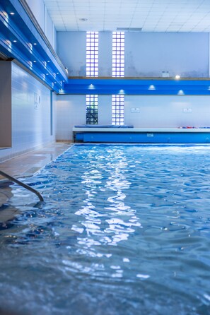 Indoor pool - Marine Court Hotel (Bangor)