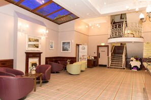 Lobby - Marine Court Hotel (Bangor)