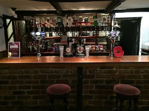 Bar (in der Unterkunft)