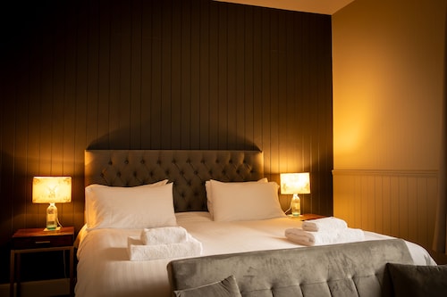 The Balavil Hotel Newtonmore - Restaurant, Bars & Swimming Pool 