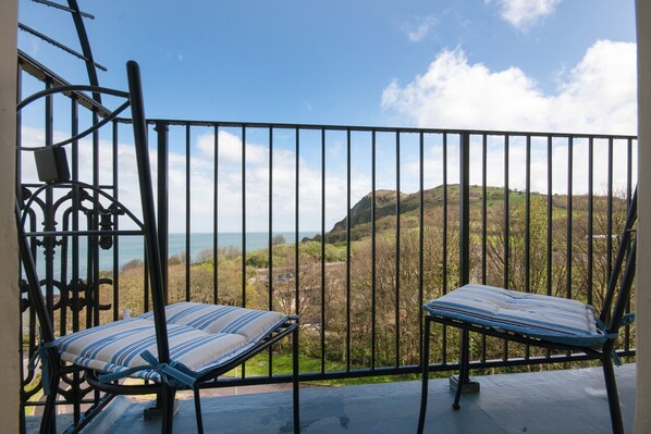 Traditional Double Room, Private Bathroom, Sea View (Non Ensuite Room)