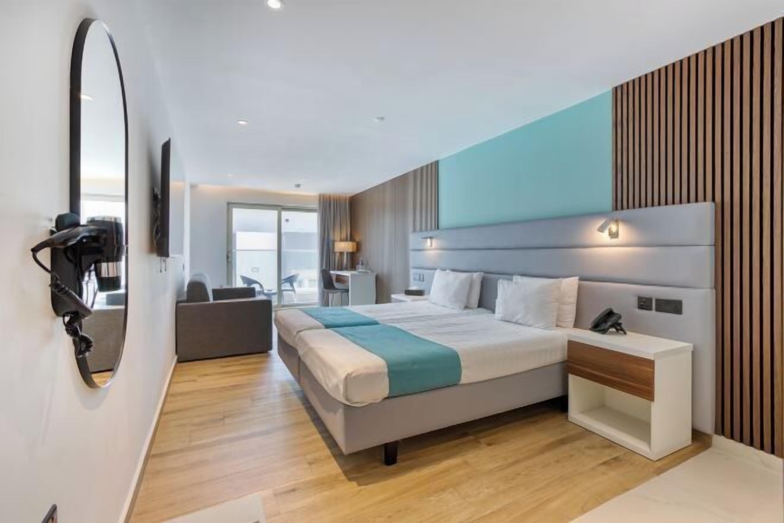 Minibar, in-room safe, desk, blackout curtains