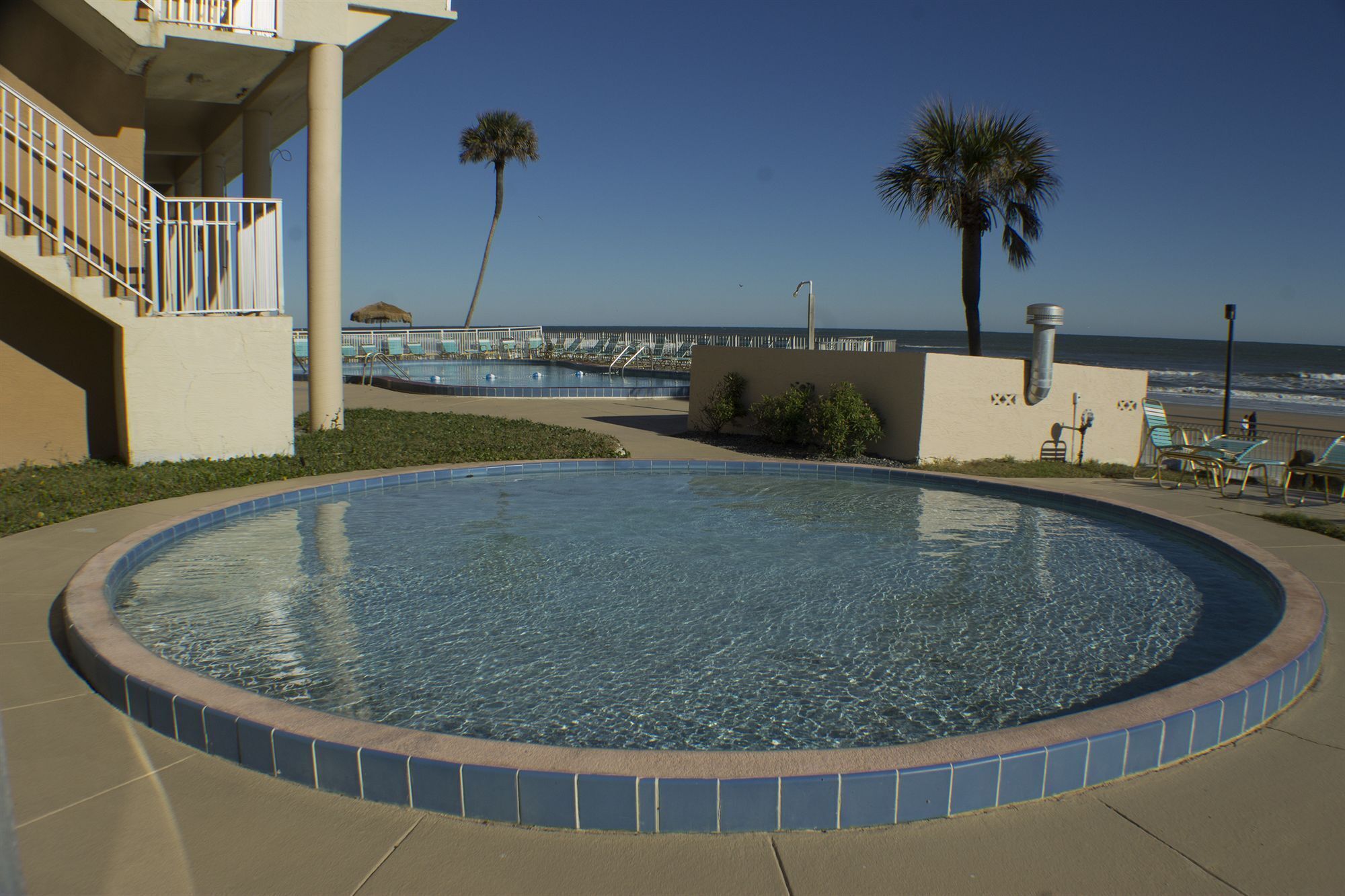 2 outdoor pools, open 9 AM to 8:00 PM, sun loungers