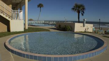 2 outdoor pools, open 9 AM to 8:00 PM, sun loungers