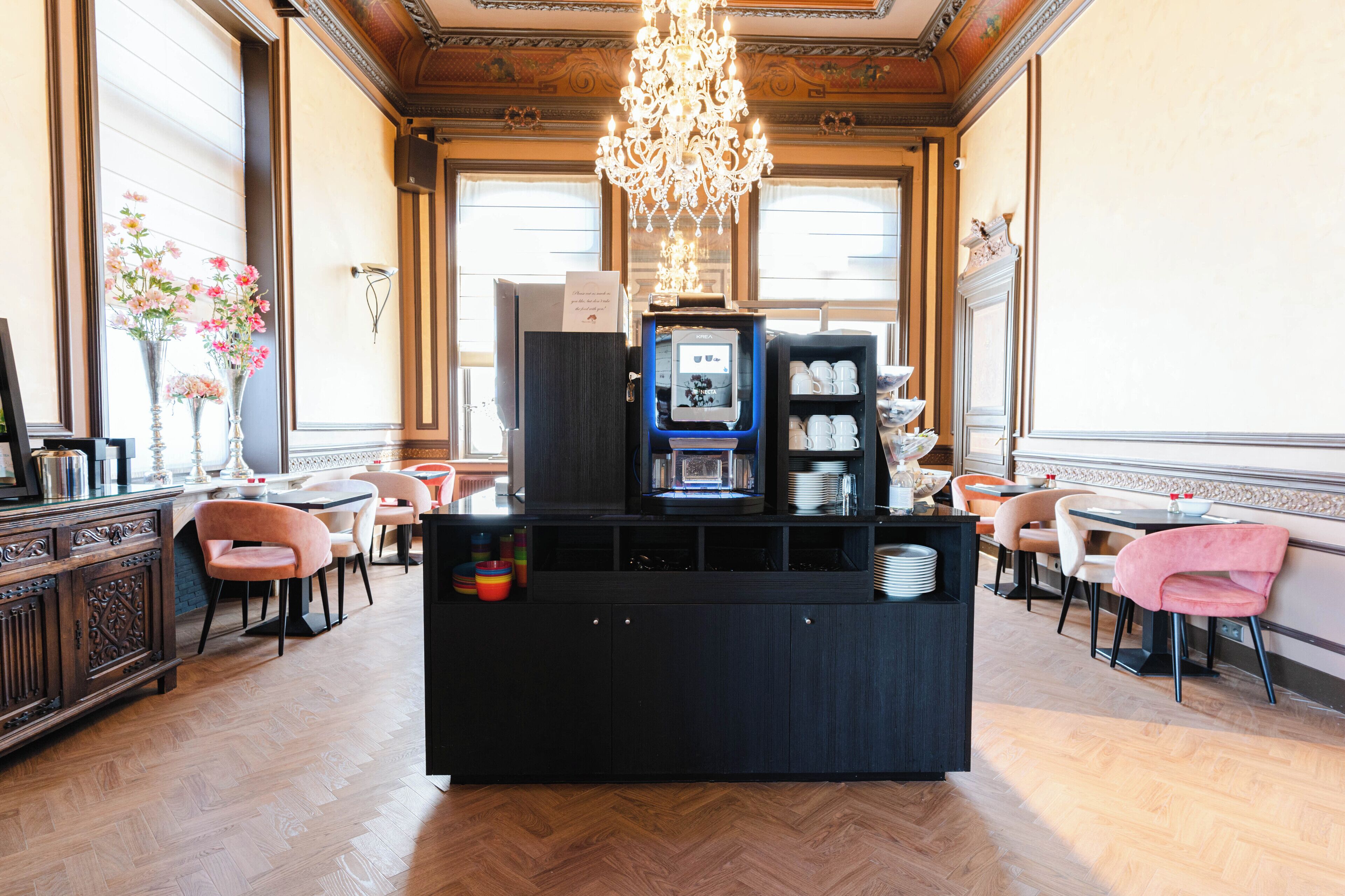 daily continental breakfast (eur 20 per person)