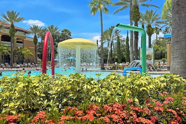 Children’s play area – outdoor