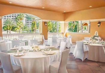 Outdoor wedding area at Floridays Resort Orlando