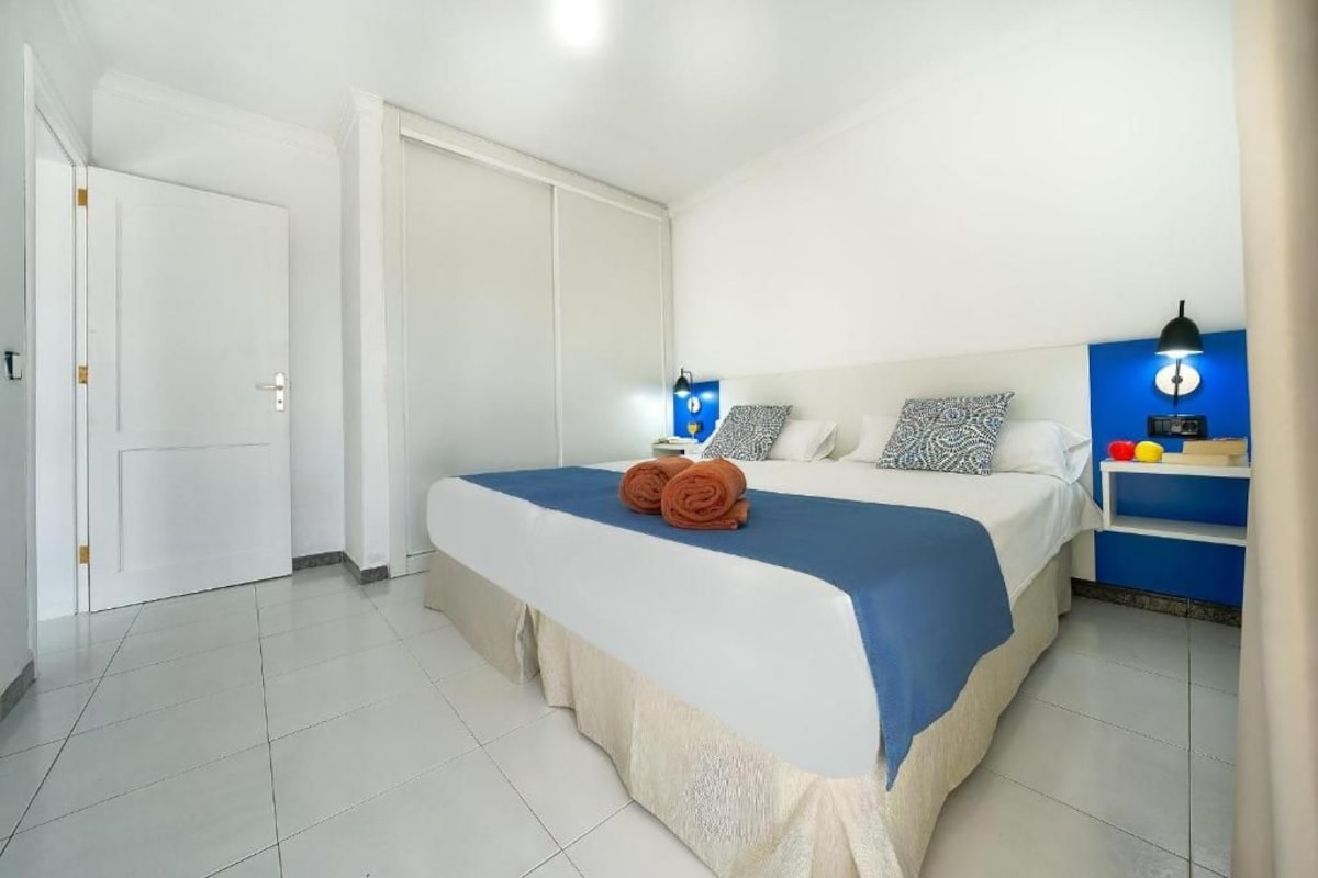 1 habitación, cunas gratuitas y ropa de cama 