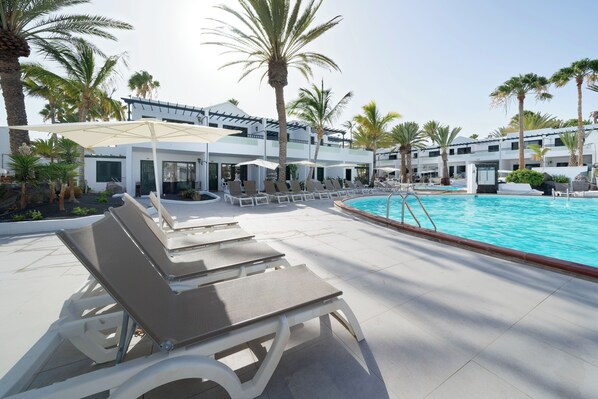 Alberca al aire libre 