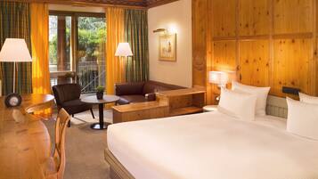 Deluxe Double Room (Access to Yonasaya Spa) | In-room safe, individually decorated, individually furnished, desk