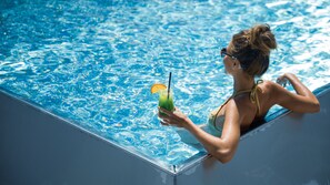2 indoor pools, seasonal outdoor pool, pool umbrellas, sun loungers - YONA ex Le Parc Hôtel (Obernai)