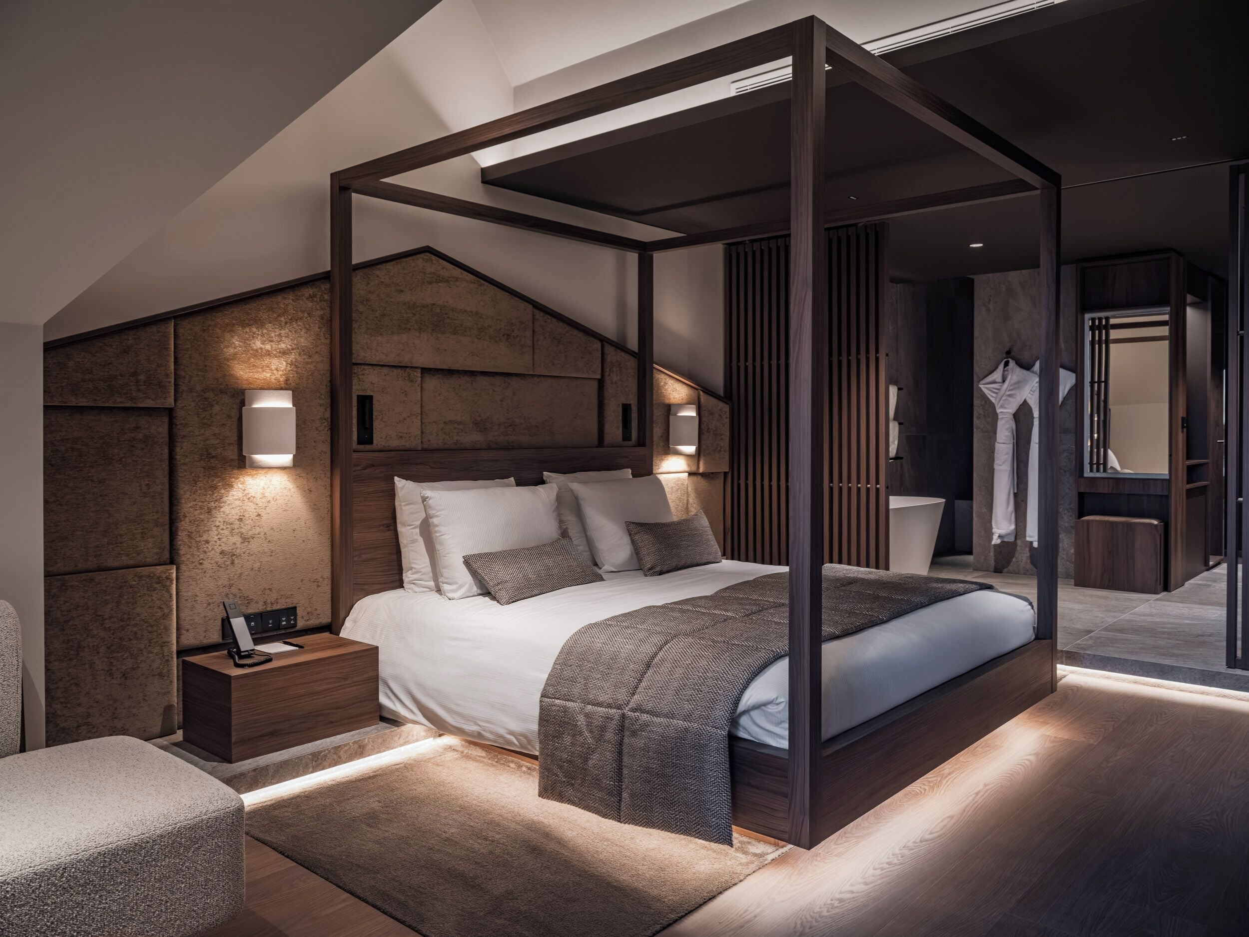 Junior Suite (Access to Yonasaya Spa) | In-room safe, individually decorated, individually furnished, desk