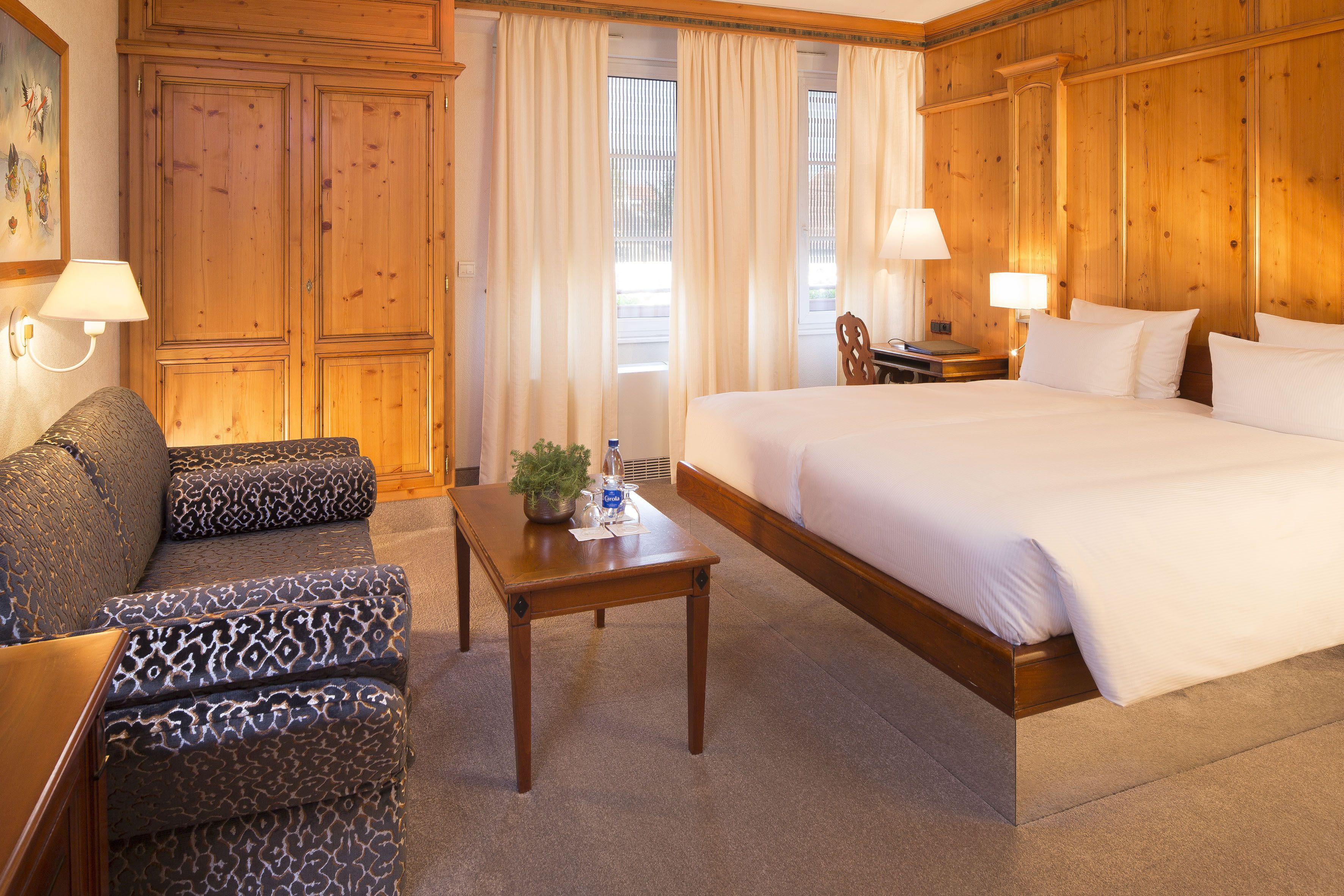 executive double room (access to yonasaya spa) | in-room safe, individually decorated, individually furnished, desk