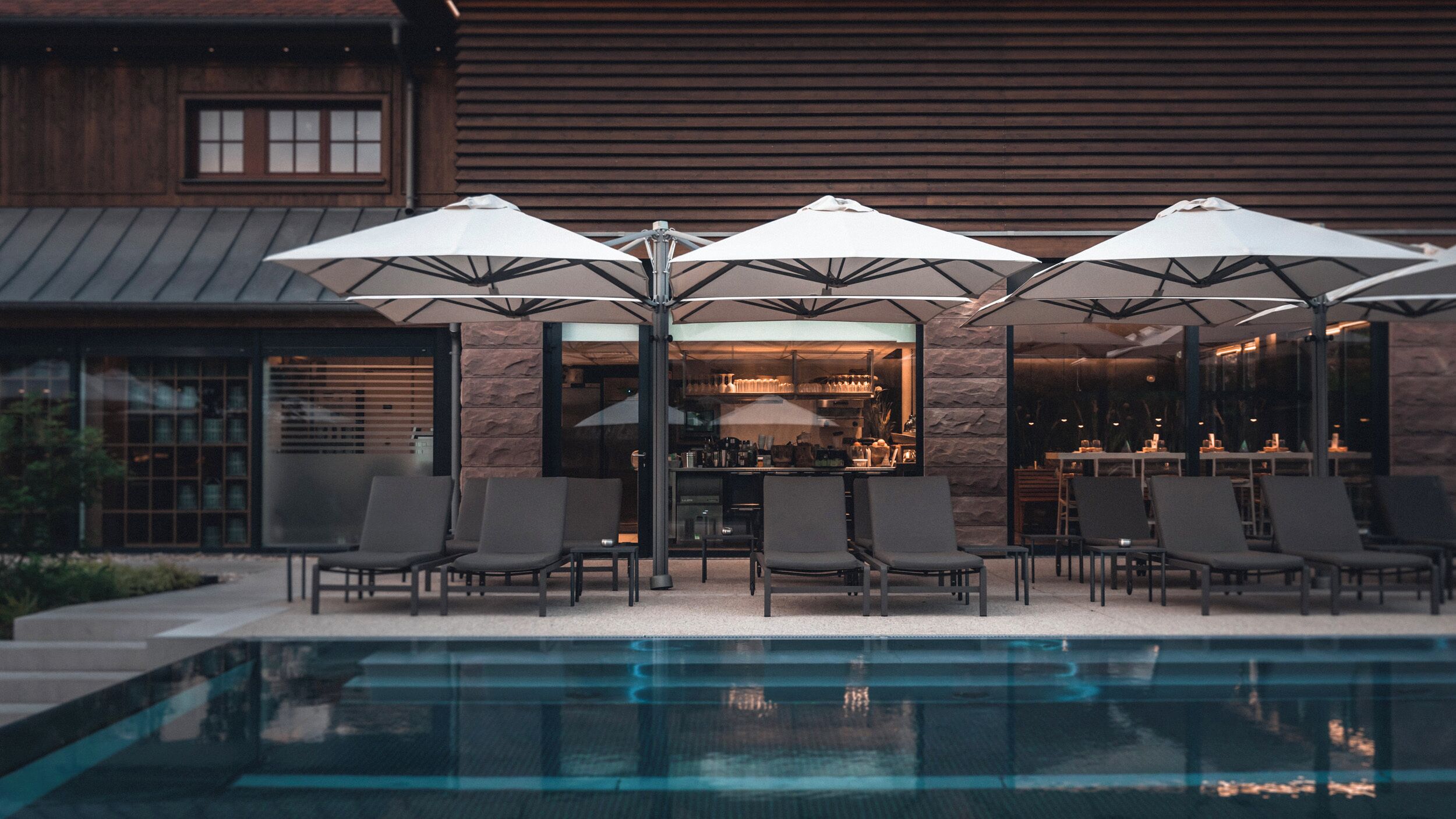 couples treatment room(s), sauna, hot tub, steam room