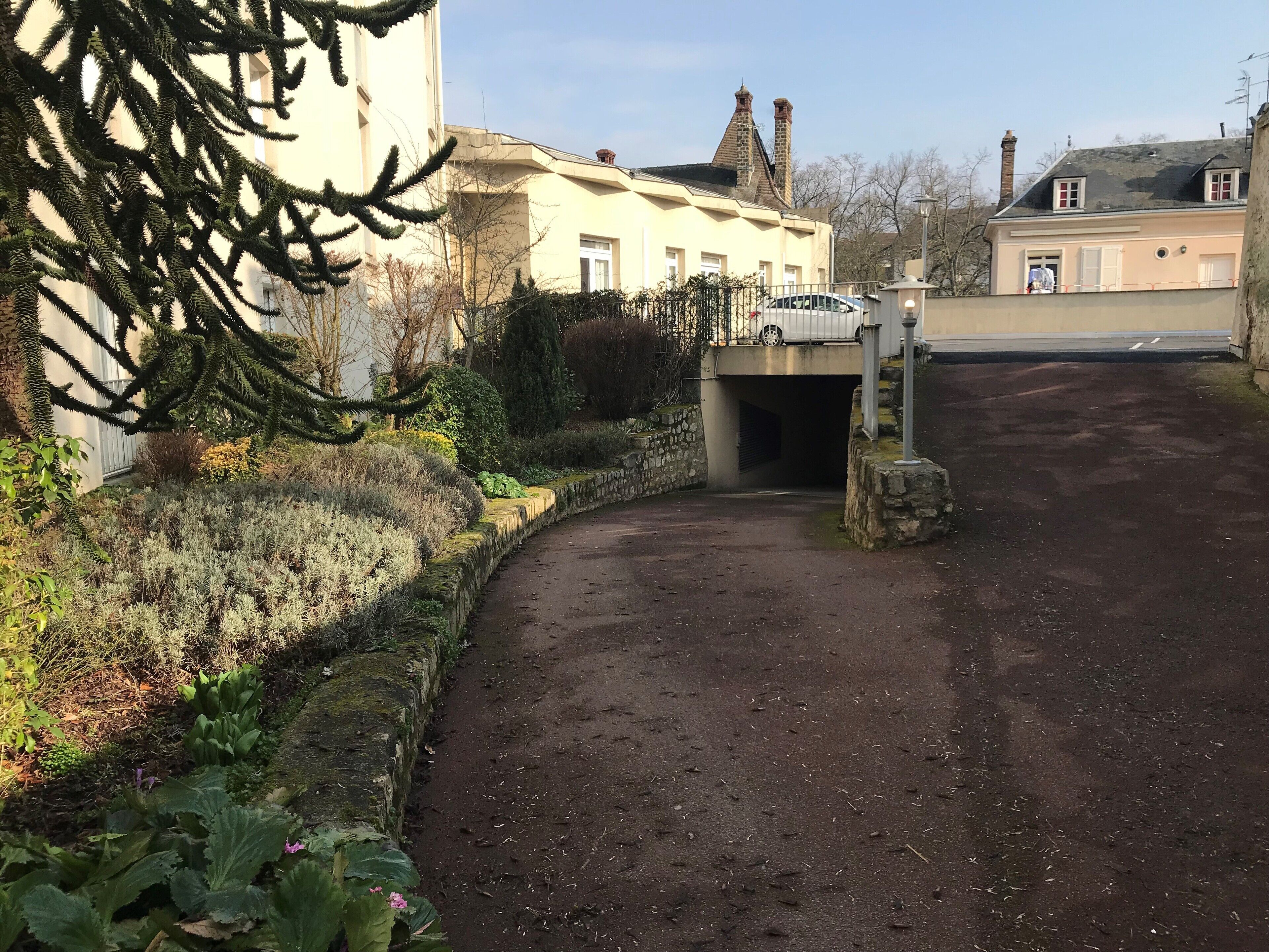 self-parking (surcharge) 8 per night