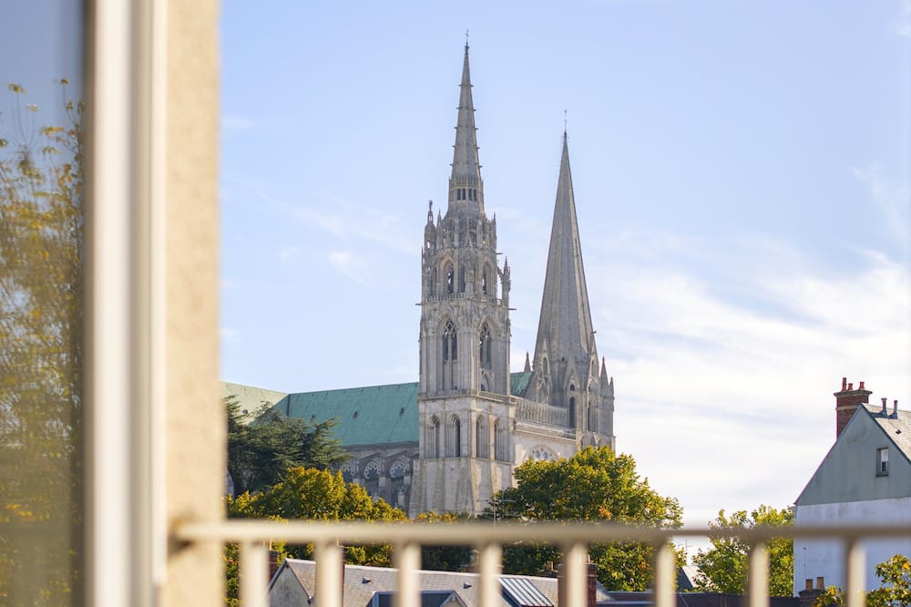 Campanile PRIME - Chartres Centre Gare Cathédrale
