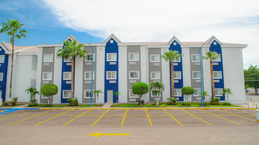 Microtel Inn & Suites by Wyndham Culiacan