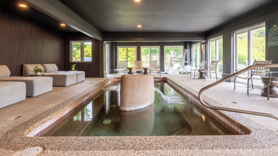 The Meadowmere Resort
