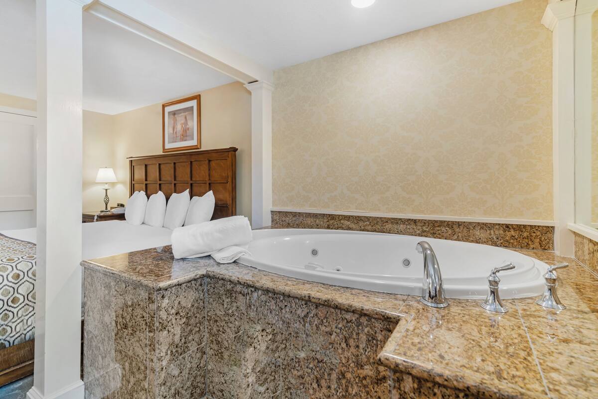 luxury room | bathroom | free toiletries, hair dryer, towels, soap