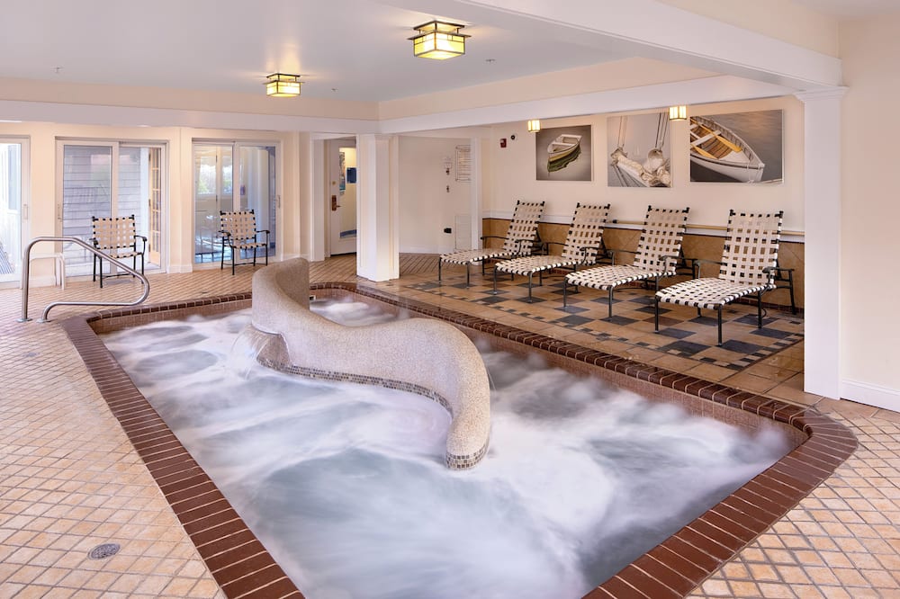 Meadowmere Resort