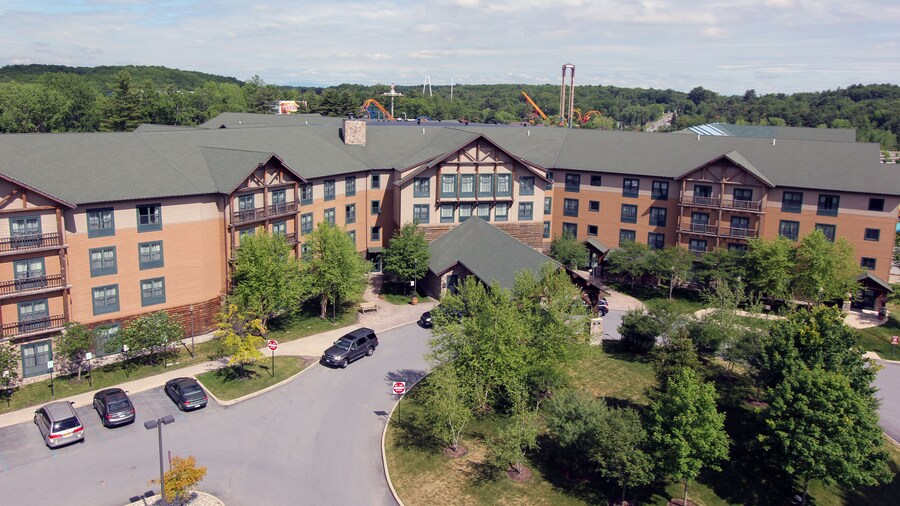 Six Flags Great Escape Lodge & Indoor Waterpark