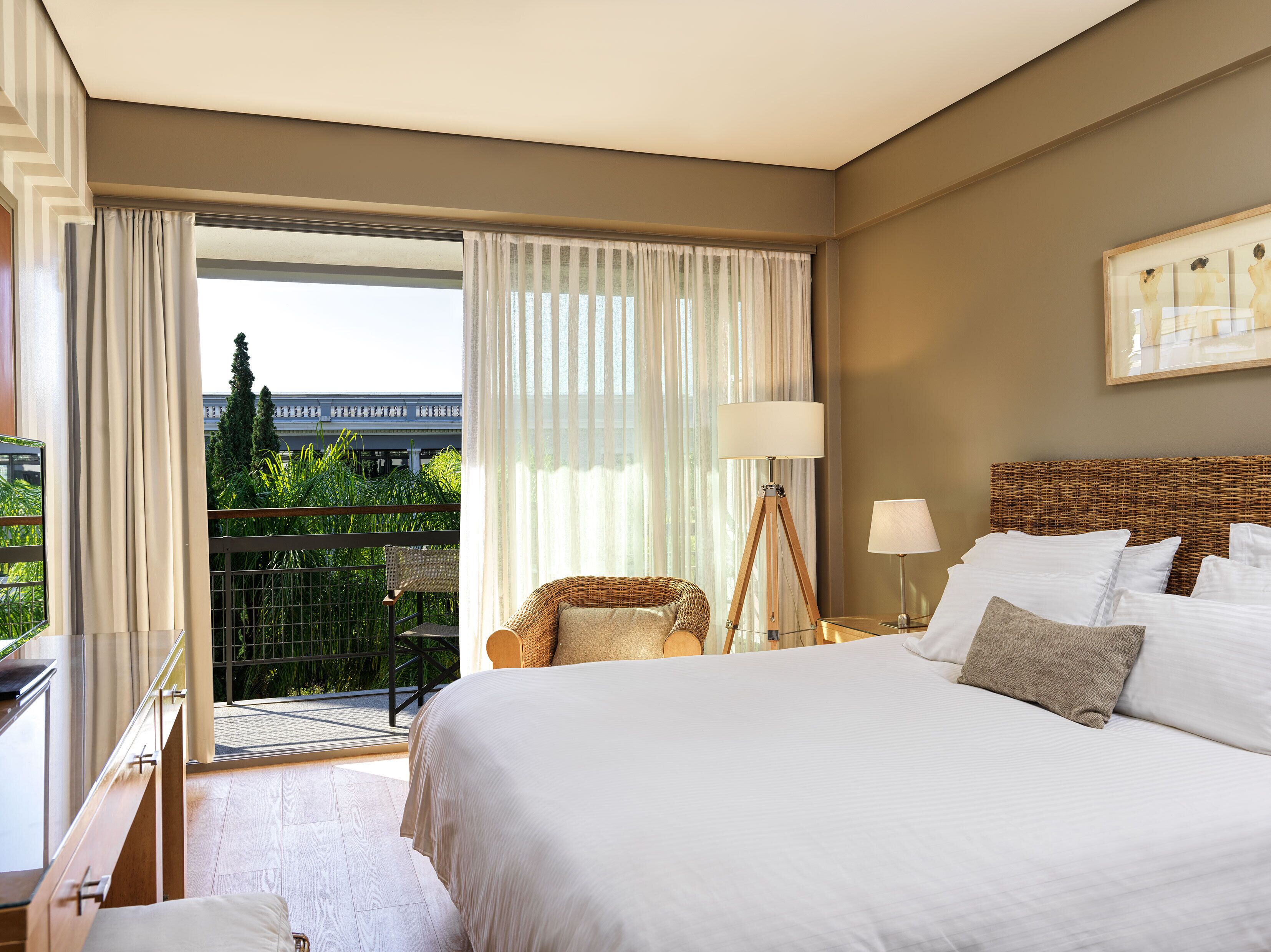 minibar, in-room safe, blackout curtains, soundproofing